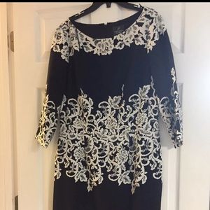 🏡Adrianna Dress size 12 - formal knee length